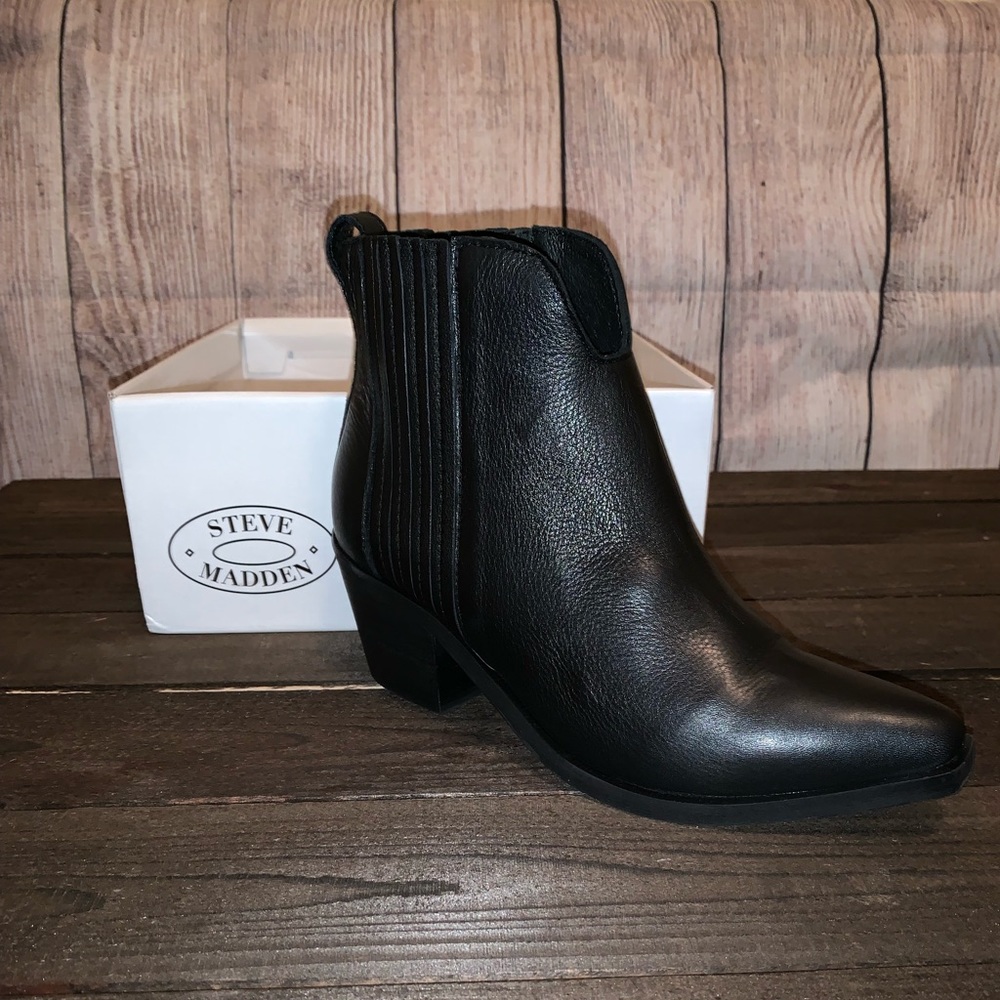 Steve madden genuine leather size 7.5 booties